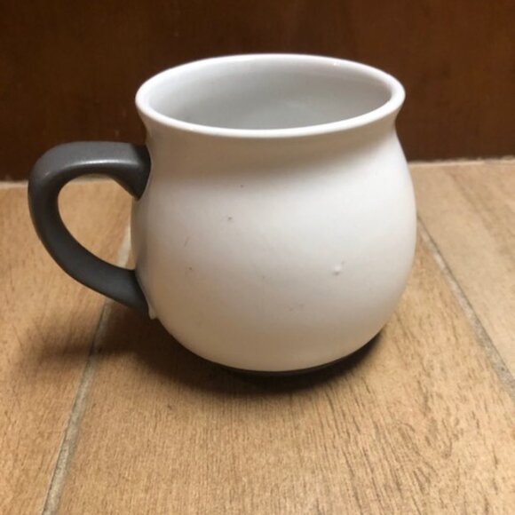 Threshold 16 oz Stoneware Mug Gray and Ivory with letter L - Picture 2 of 4